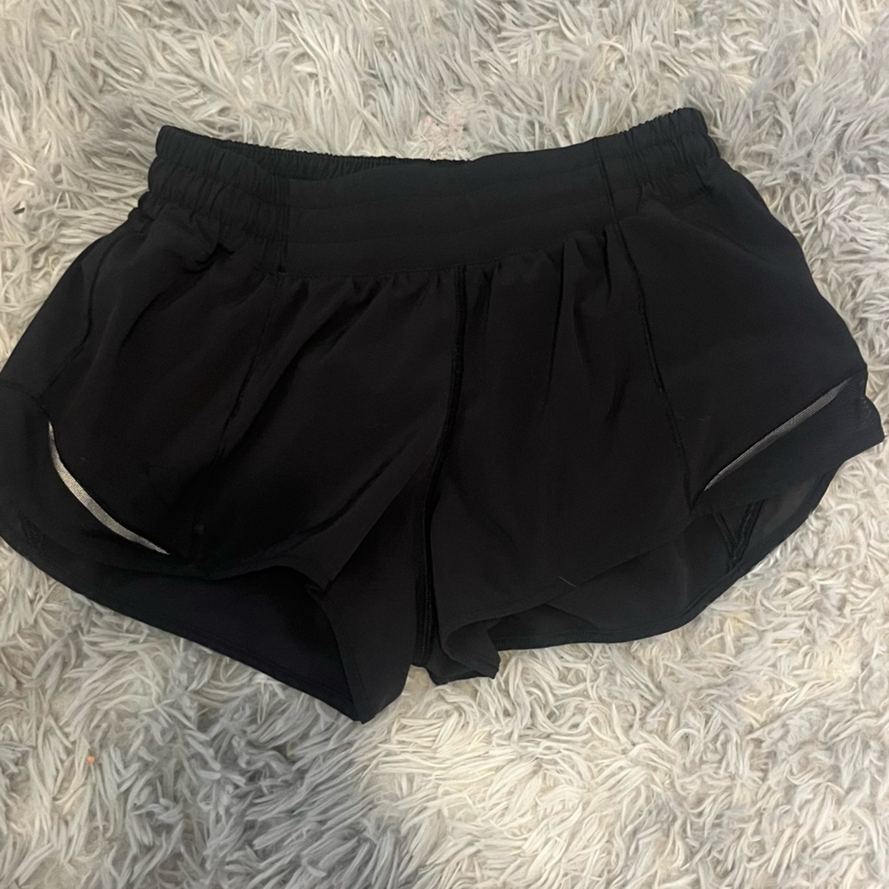 Lululemon black hotty hot shorts